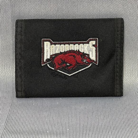 University of Arkansas Razorbacks Tri Fold Wallet Black Nylon Embroidered Logo - Picture 1 of 10